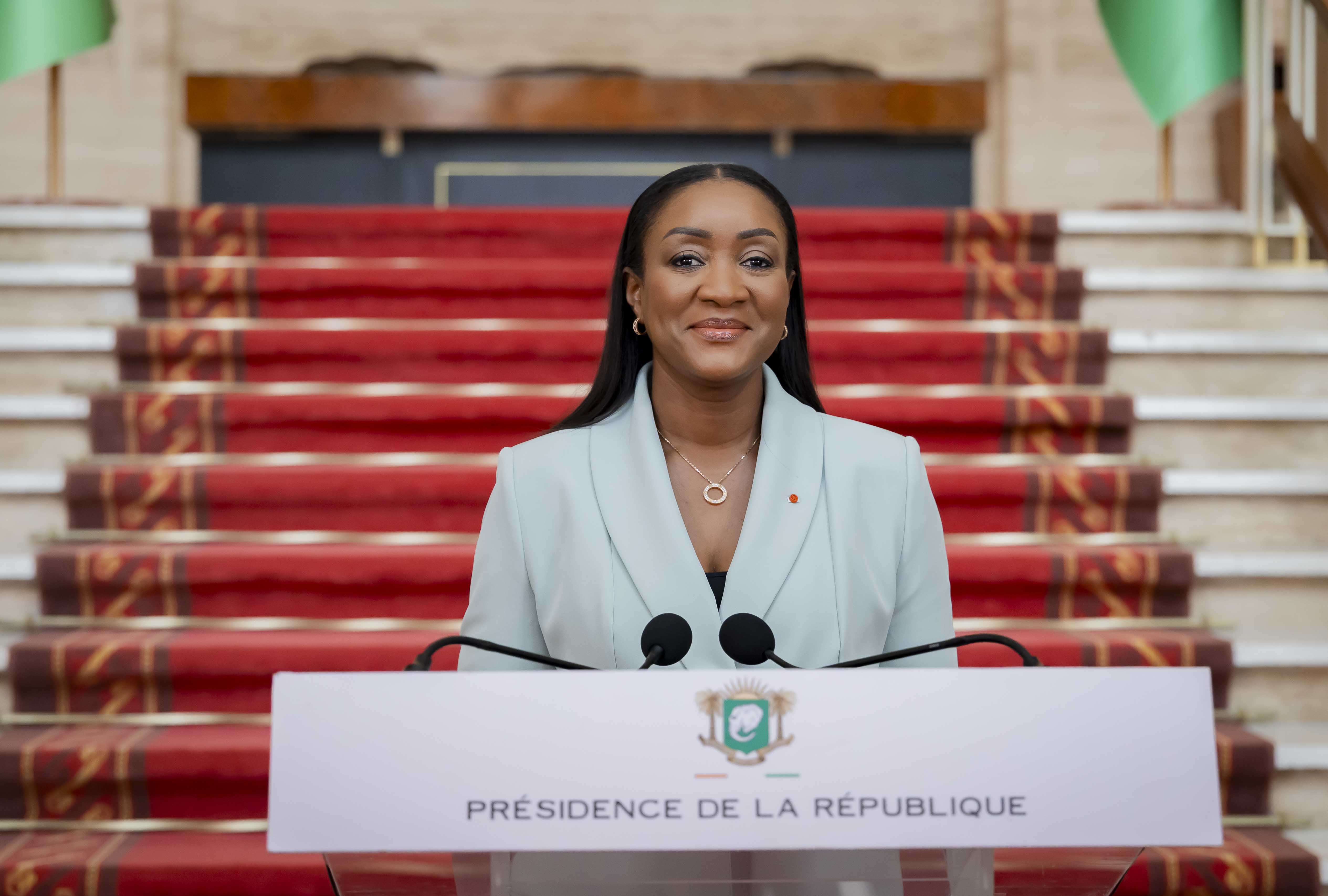 Communiqué de la Présidence de la République relatif à la signature, par le Président de la République, Son Excellence Monsieur Alassane OUATTARA, de plusieurs décrets de nomination au titre de la Présidence de la République et du Gouvernement