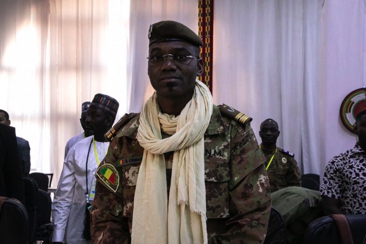 Mali : le ministre de la Défense tué, l'armée poursuit les combats contre les jihadistes et séparatistes touareg