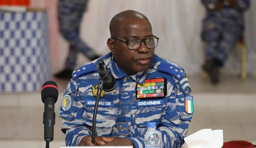 Côte d'Ivoire/Défense : le général Alexandre Apalo Touré maintenu à la tête de la gendarmerie nationale pour une durée d'un an ( Décret)