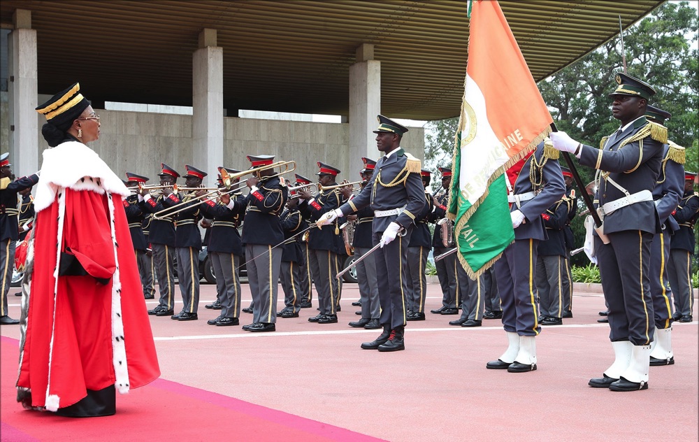 Accession à la sphère de décisions : Le gouvernement encourage la promotion de la femme aux postes de responsabilités