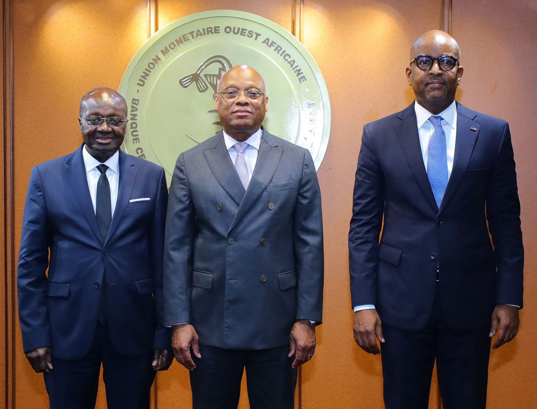 UEMOA : le Gouverneur de la BCEAO échange avec le Président du Conseil d’Administration et le Directeur Général du DC/BR