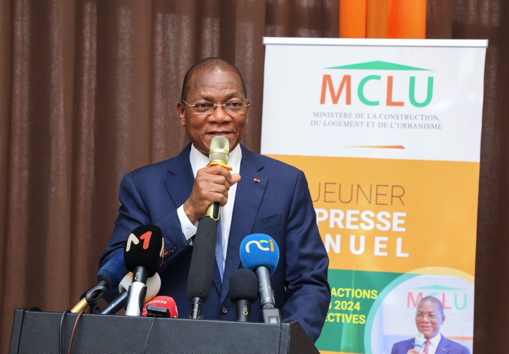 Développement équilibré des centres urbains :  les Districts Autonomes d'Abidjan et de Yamoussoukro, et tous les chefs-lieux de régions, à l'exception de Toumodi, dotés de Plans d'Urbanisme Directeurs