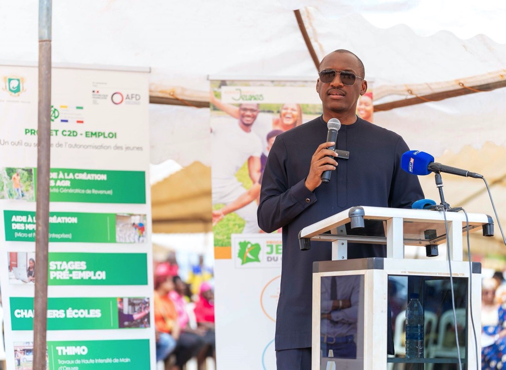 Actions gouvernementales en faveur des jeunes : 1,2 milliard FCFA annoncé en 2025 pour 3080 jeunes de la région des Grands Ponts