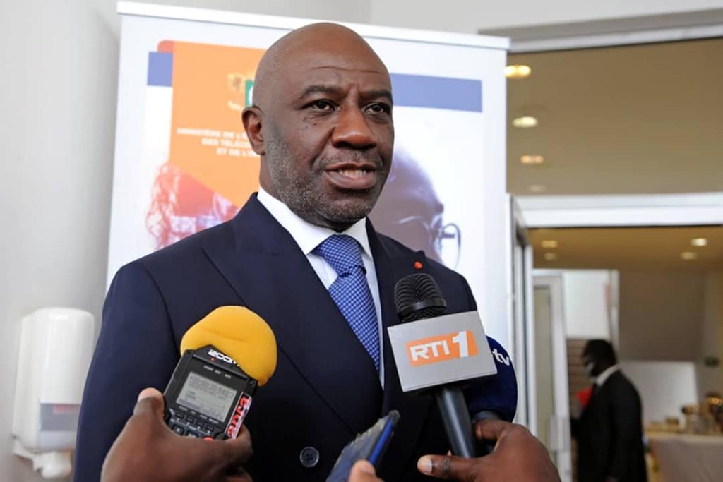 Promotion des technologies numériques: le Ministre Roger Félix ADOM présente les 7 piliers de la stratégie nationale