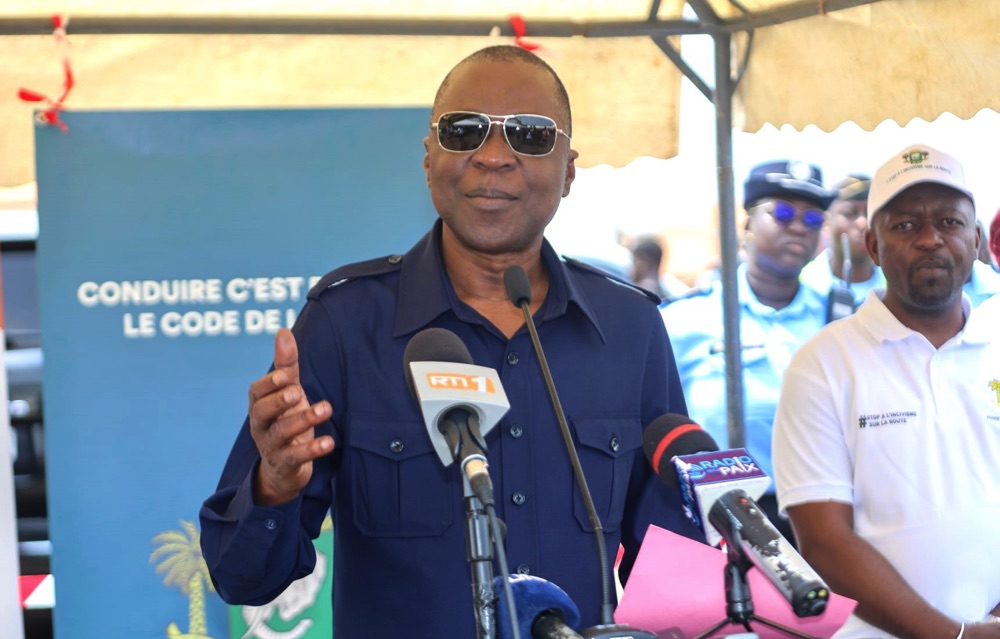 Professionnalisation du transport : le ministre Amadou Koné exhorte les propriétaires de véhicules à renouveler leurs parcs auto