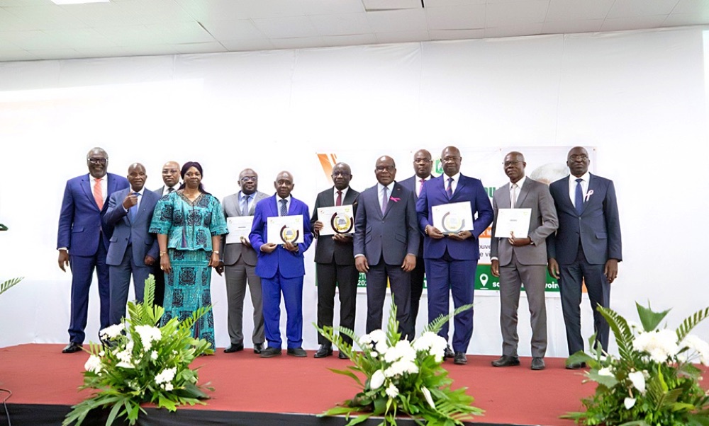 Le ministre Pierre Dimba distingue les acteurs les plus méritants du système sanitaire ivoirien