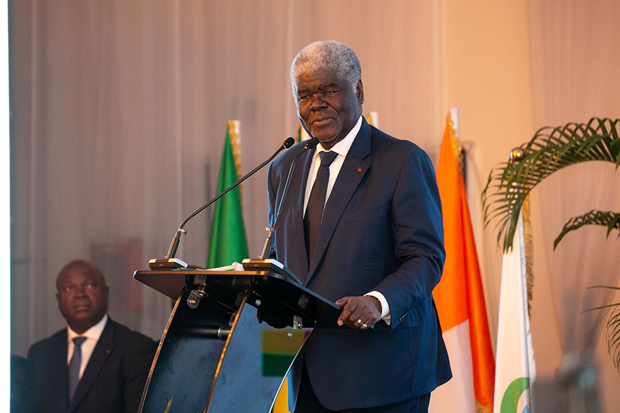 Employabilité des jeunes et des femmes de l'espace UEMOA :  le Premier Ministre, Robert Beugré Mambé, énumère plusieurs défis à relever