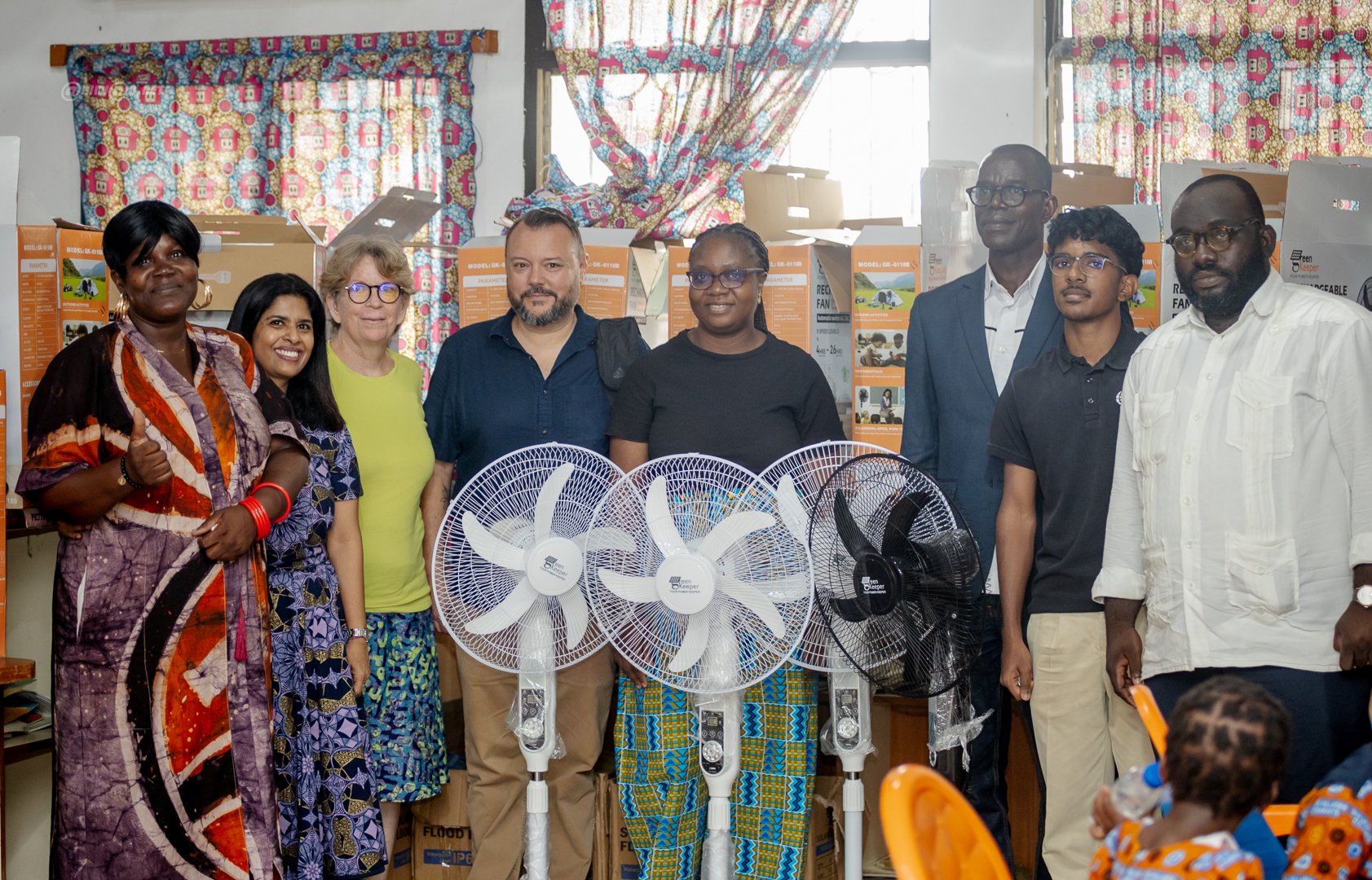 Côte d'Ivoire: un étudiant dote le village d'enfants SOS d'Abobo de ventilateurs et d'éclairages solaires