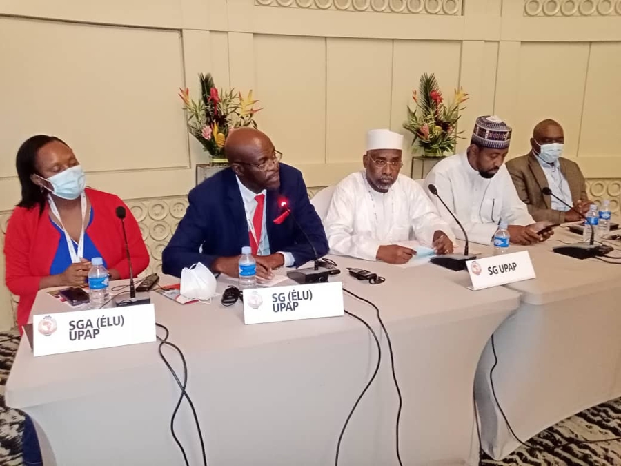 Le Zimbabwéen Moyo Sifundo élu à Abidjan SG de l'Union panafricaine des postes