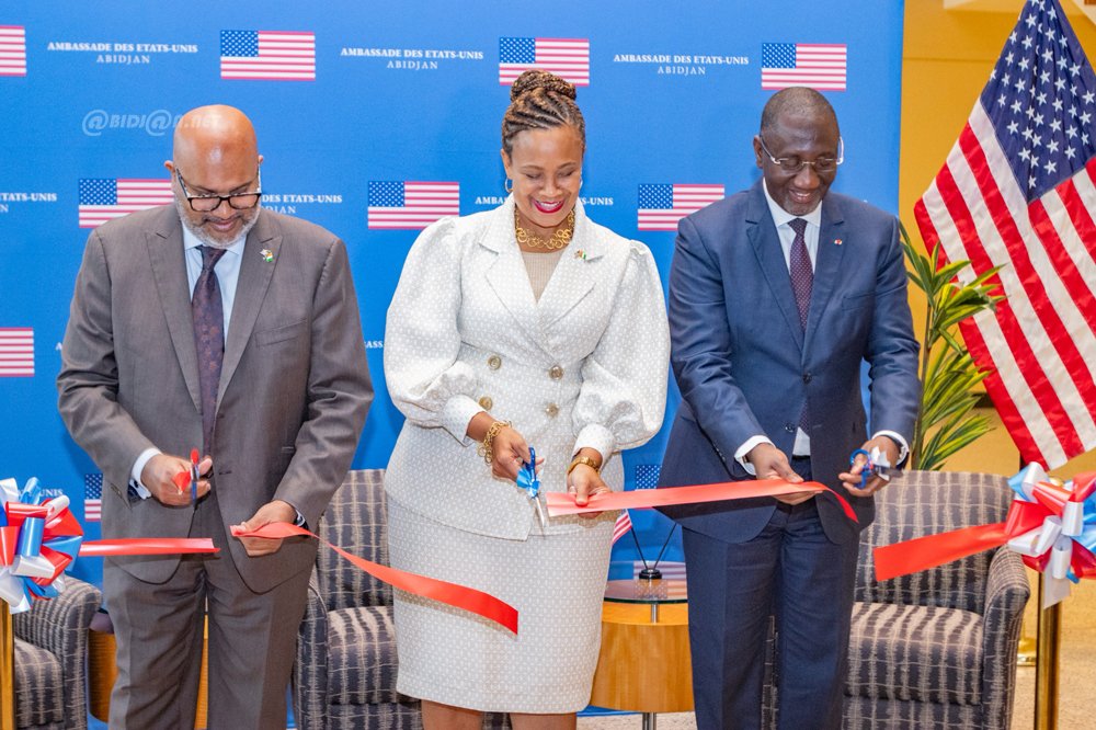 Les États-Unis et la Côte d'Ivoire signent un partenariat commercial et d'investissement et ouvrent un nouveau bureau du service commercial à Abidjan