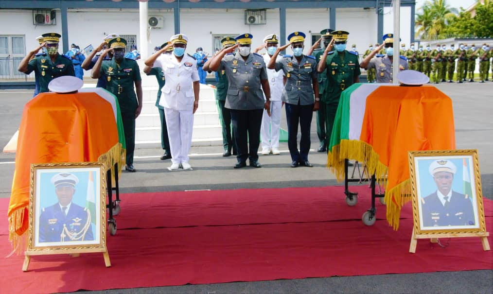 Les FACI rendent hommage aux aviateurs décédés dans le crash d’un MI-24