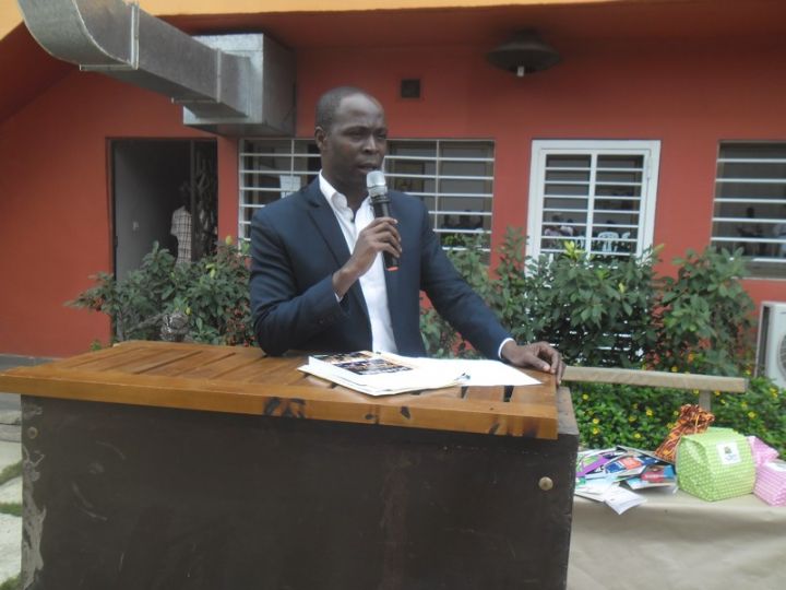 Littérature : Le Grand Prix Kailcédra 2015 des lycées et collèges décerné à Armand Gauz pour son ouvrage Débout payé