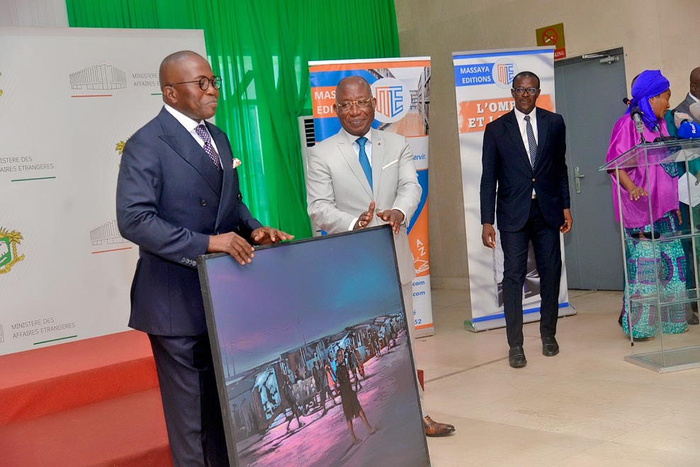 Littérature. L’Ambassadeur Ibrahim Touré invite la jeunesse à revisiter sa relation avec les parents