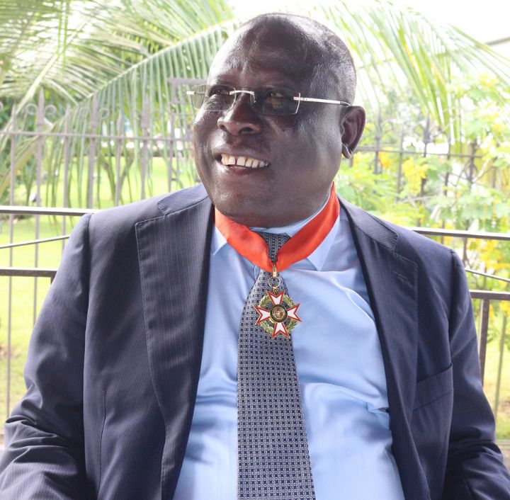 Cissé Bacongo, Commandeur de l’ordre du mérite national : les motivations d’une distinction