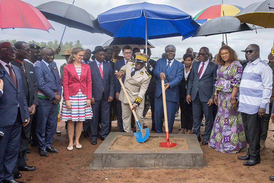 Lutte contre l’érosion côtière : Beugré Mambé lance les travaux d’un important ouvrage pour protéger Grand-Lahou