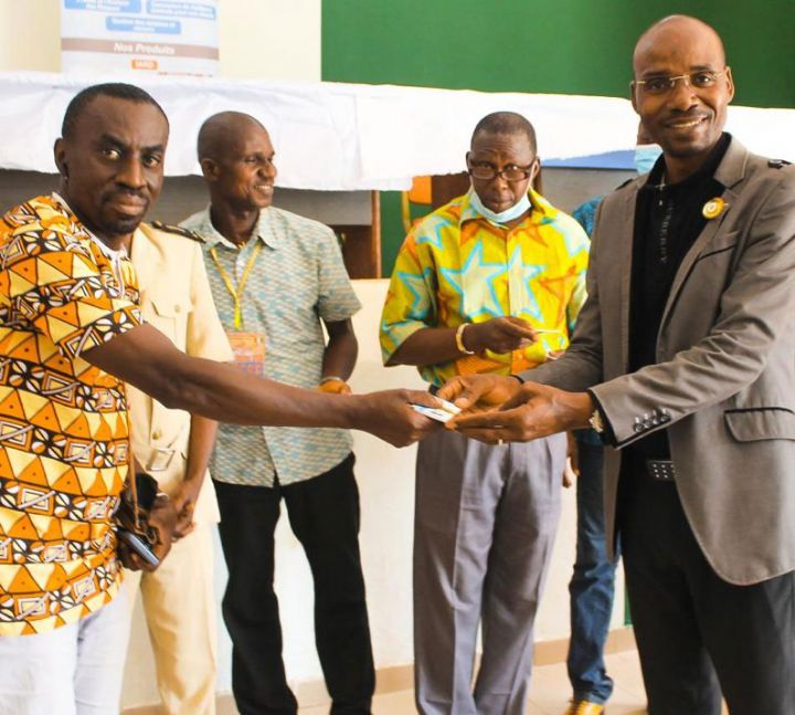 Santé: la mairie d’Issia signe une convention au profit des agents