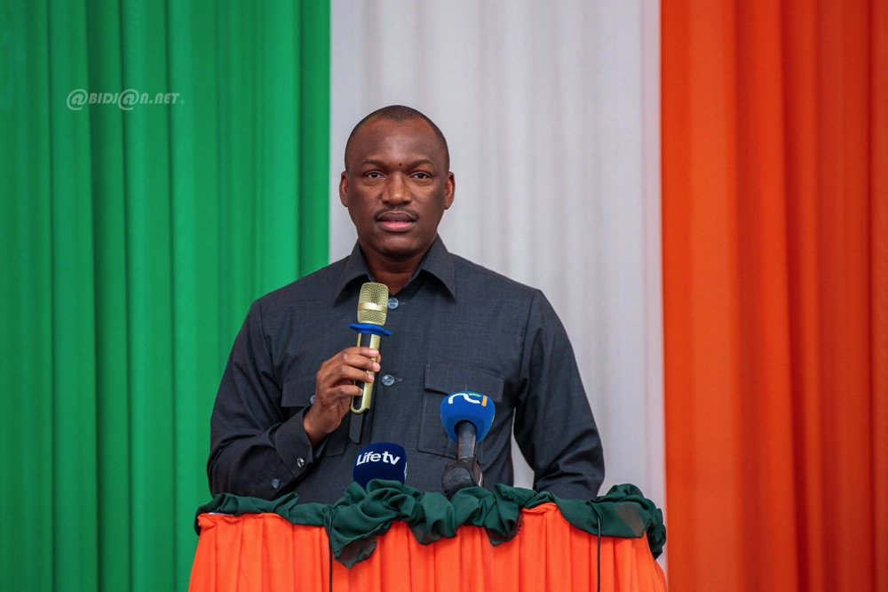 Mamadou Touré lance les travaux de réhabilitation du groupe scolaire Sud B de Daloa