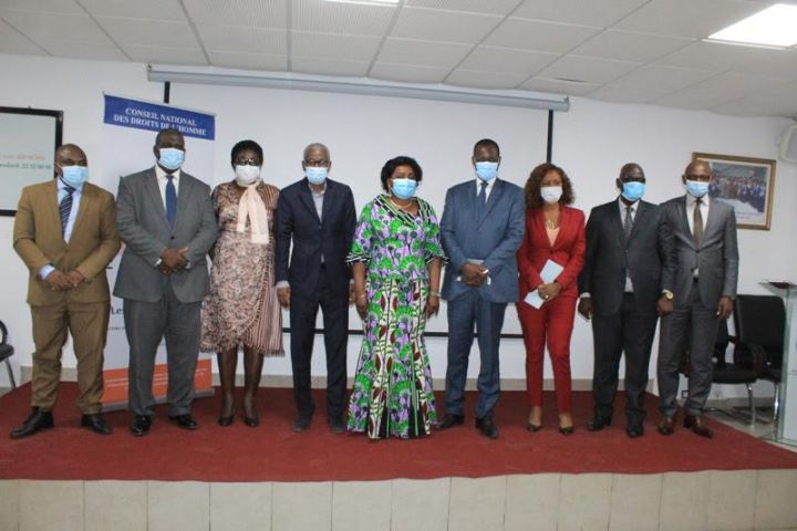 Les journalistes ivoiriens invités au professionnalisme pour éviter les interpellations