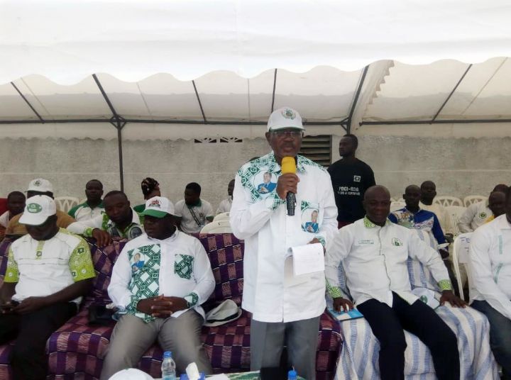 Meeting d’hommage au président du Pdci à Yopougon le samedi dernier , Pr Jean-Baptiste Kouamé (SE) aux militants : « Faisons corps avec le président Bédié pour les combats qu’il mène »