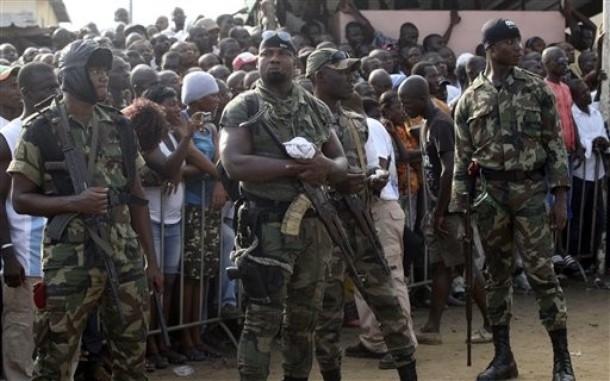 Le Front de Libération d`Abobo se dresse contre le Commando invisible - Les patriotes lancent un recrutement pour l`assaut