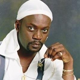 Musique / Concert de la Solidarit - Meiway ‘’enjaille ‘’ Mme Bédié