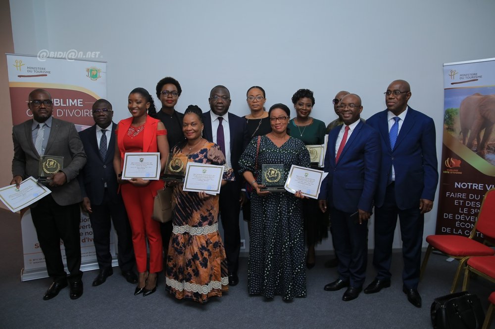 Tourisme : les lauréats du prix national d'excellence 2021 (2ème et 3ème) reçoivent leurs prix  