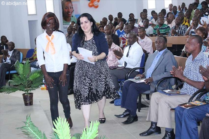 Microsoft veut transformer les jeunes d’aujourd’hui en des chefs d’entreprises de demain.