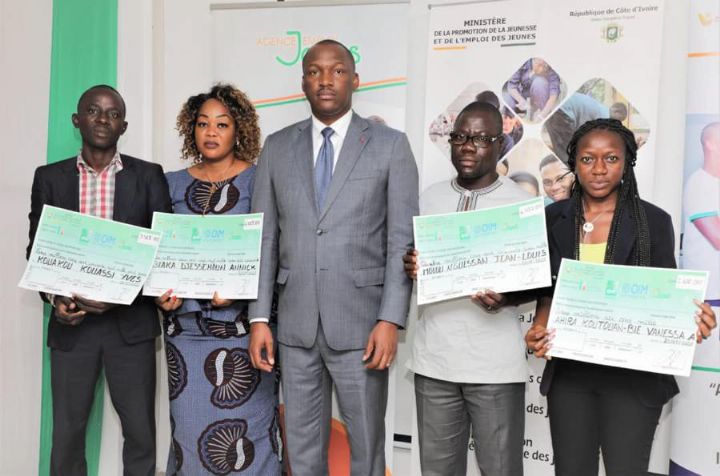 Lutte contre la migration irrégulière Plus de 51 millions F CFA distribués à 21 jeunes