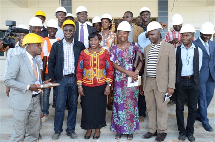 Santé/ La ministre Raymonde Goudou Coffie après la visite de l’hôpital d’Angré : « dans 4 mois, cet hôpital sera livré aux Ivoiriens »