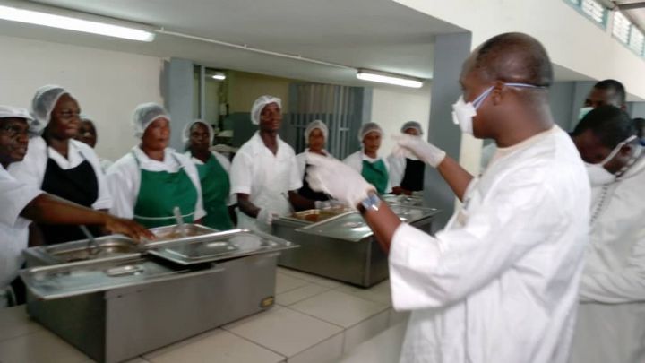 Le ministre Mabri aux étudiants : « Les cités sont considérées comme des centres de confinement »