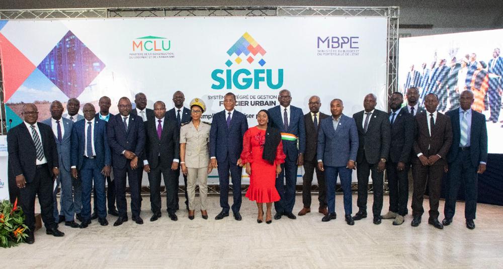 Mise en place du système intégré de gestion du foncier urbain : les derniers textes examinés à Bassam