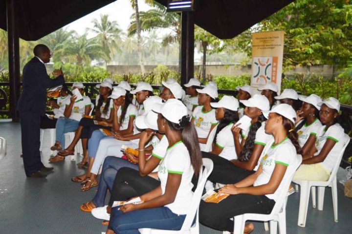 Formation à la culture de la paix - Le PNCS rencontre les présélectionnées de Miss Côte d’Ivoire 2015.