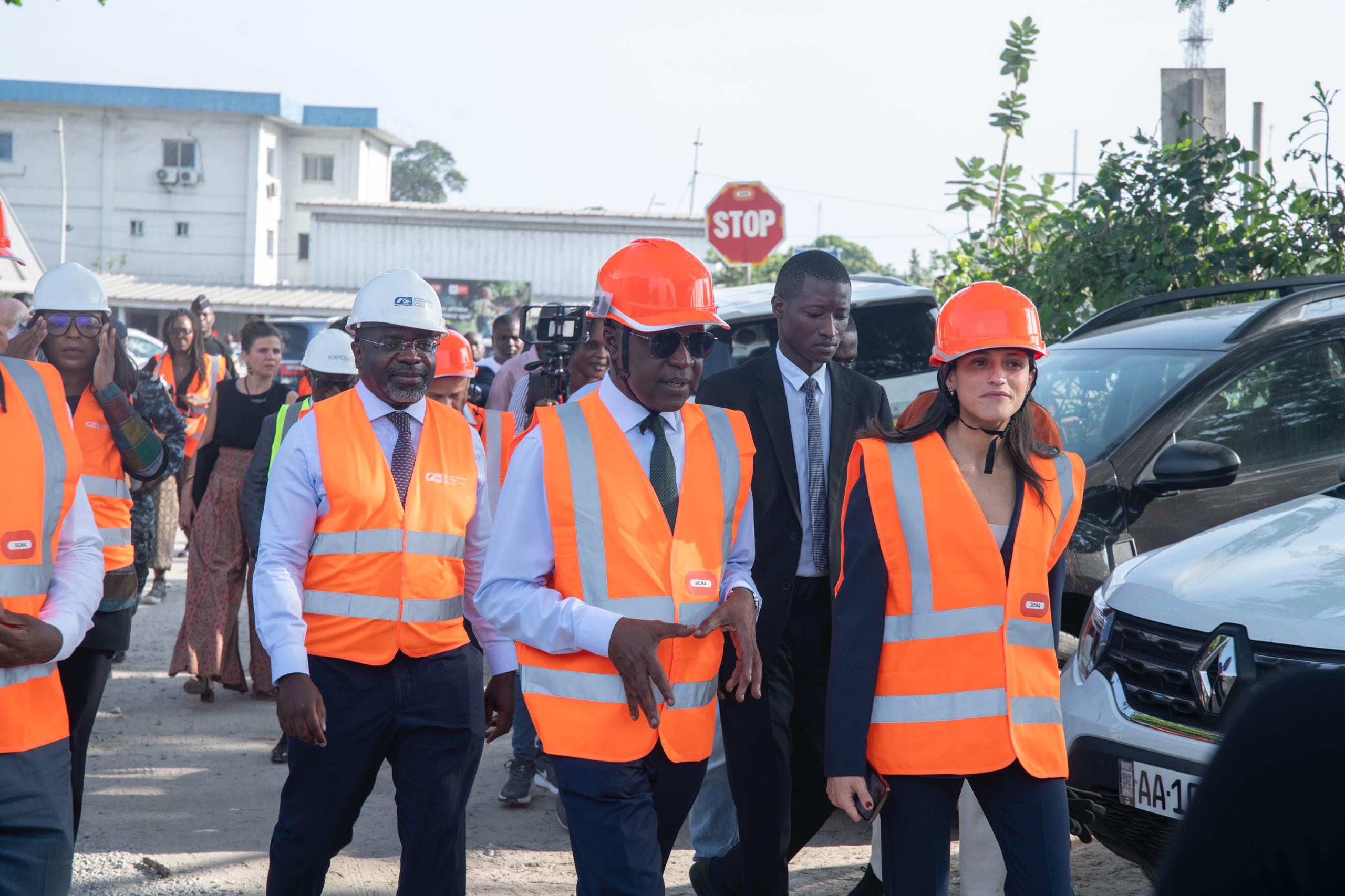 Mobilité urbaine : la ministre déléguée française de l'Europe et des Affaires étrangères visite le chantier de la ligne 1 du métro d'Abidjan
