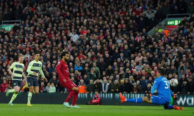 Premier League : Salah et Liverpool font chuter Manchester City au terme d'un match électrique