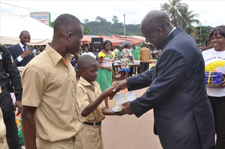 Journée d’excellence et d’hommage dans le Moronou : Le Premier Ministre Duncan magnifie «l’effort, la qualité et le travail»