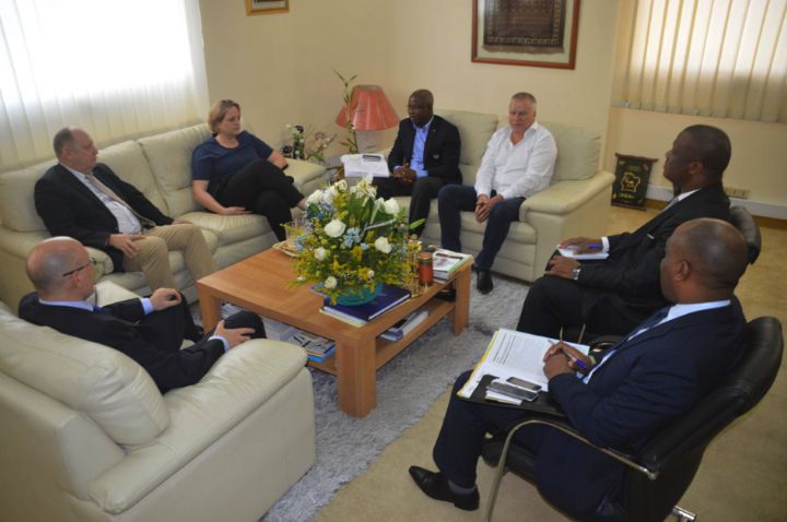 Investissement: le Ministre Moussa Dosso a accordé une audience à une délégation d’investisseurs étrangers