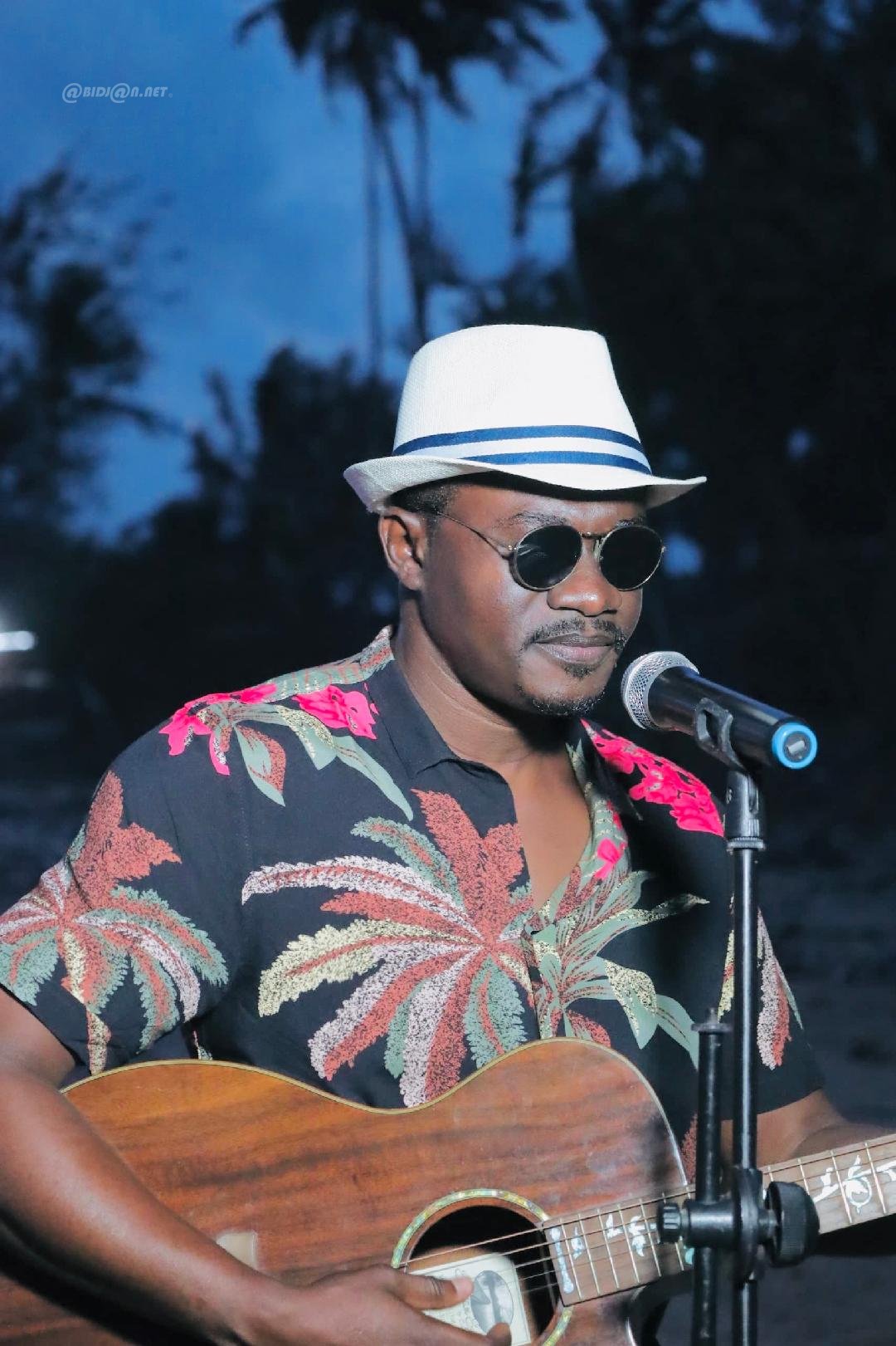 Musique : L’écrivain Philippe Tiémassa-Grey annonce la sortie de son single 