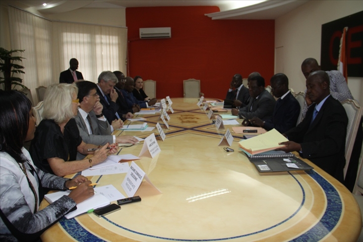 Elections: le président de la CEI reçoit une délégation du NDI