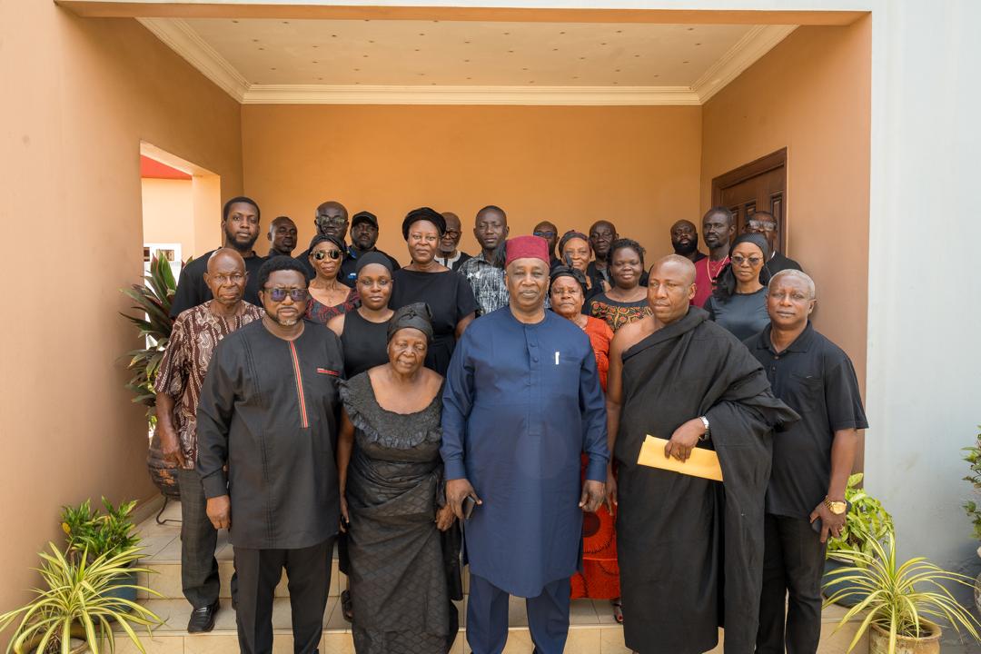 Nécrologie : Le Président du Comité Jeunesse, Promotion et Marketing de l’ACRAM au chevet de la communauté Caféière du Ghana