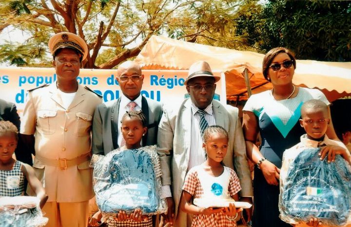 Education nationale : le ministre Adama Koné offre 900 kits scolaires aux élèves du Kabadougou (Odienné)