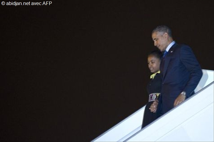 Obama entame à Dakar sa première grande tournée en Afrique
