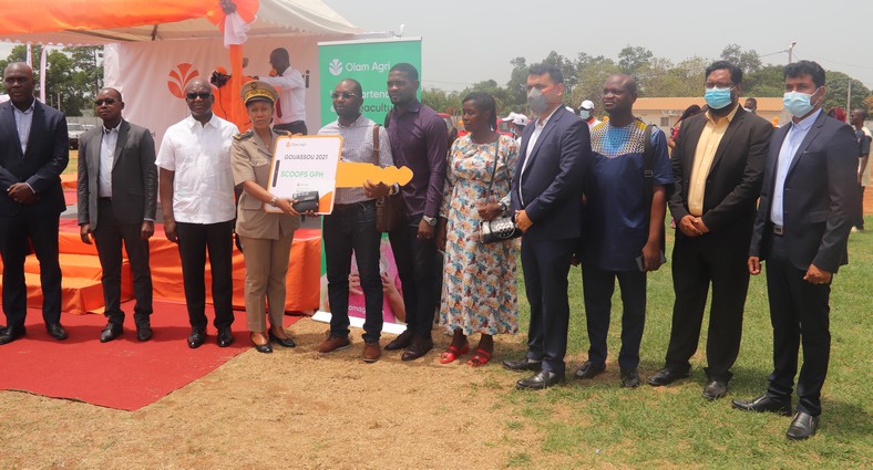 Olam Agri Hévéa offre en bonus des camions tricycles et motos aux meilleurs producteurs