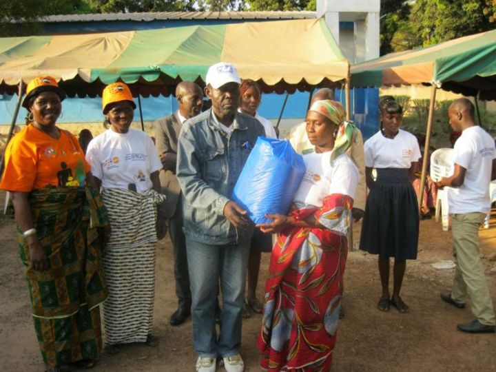 Séguéla: des kits d’activités génératrices de revenues remises à des femmes ex porteuses  de fistules  obstétricales