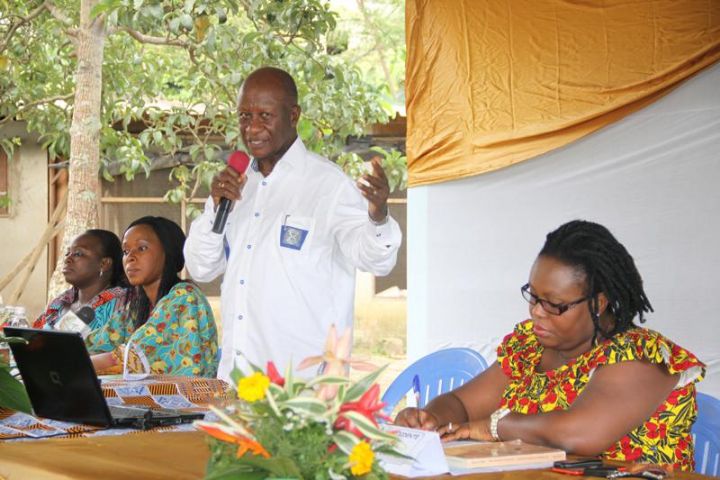 Autonomisation de la femme: l’ong femmes heureuses pour l’Afrique sensibilise une soixantaine de femmes sur l’épargne