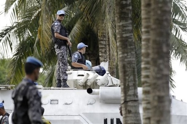 Gbagbo demande le départ de l`Onuci et de la force française