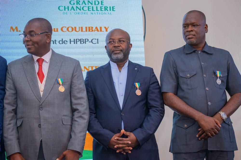 Ordre du Mérite Commercial et Industriel: la confédération des Organisations de consommateurs de Côte d’Ivoire (COC-CI) honorés