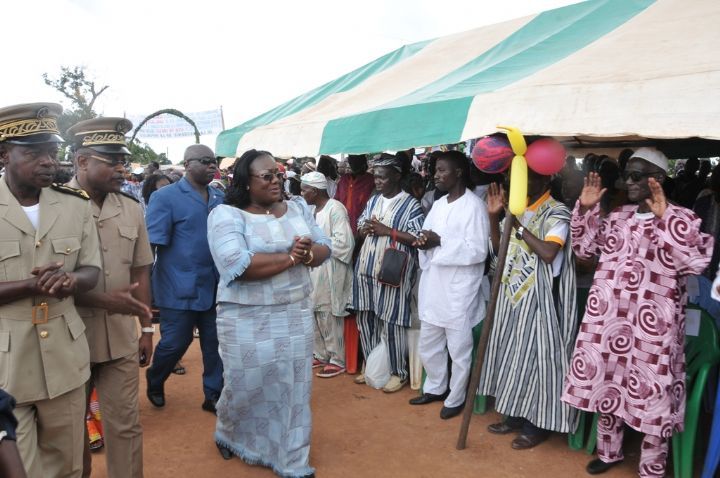 16 Jours d’activisme : La Ministre Anne Désirée Ouloto en mission de sensibilisation dans le pays
