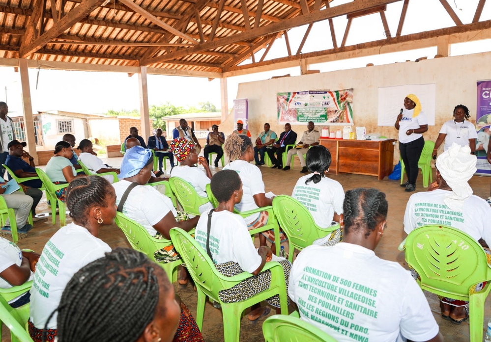 PA-Psgouv : 09 femmes de Pakouabo (Bouaflé) bénéficiaires d’une formation en aviculture villageoise visitées