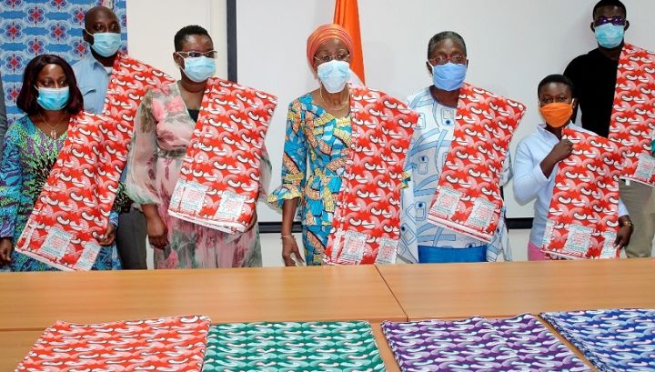 Le pagne de la JIF 2021 exprime l’unité et la cohésion (Ministre)