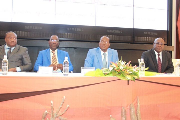 Valorisation du vivrier ivoirien – Présentation du pain composé  à base de mais et de manioc.